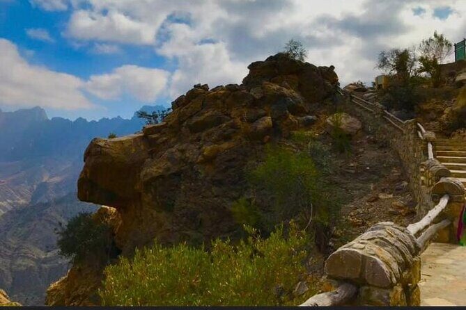2 Days 1 Night Wakan Private Tour - Getting From Muscat to the Mountains in a Comfortable 4WD
