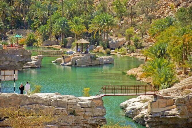 4 Days 3 Nights Package Oman Private Tour - Day 1: Bimmah Sinkhole, Muscat’s Beaches, and a Swim in Wadi Shab