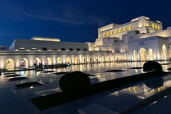5 Days 6 Nights Private Tour in Oman - Sur’s Dhow Factory and Ras Al Jinz Turtle Reserve at Night