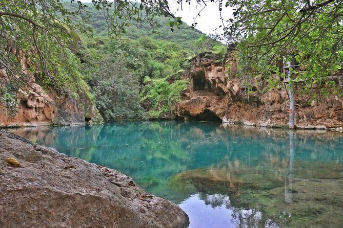 5 Days Package TOUR DINA - Jebel Shams: Grand Canyon of Oman Walks and the Last Night