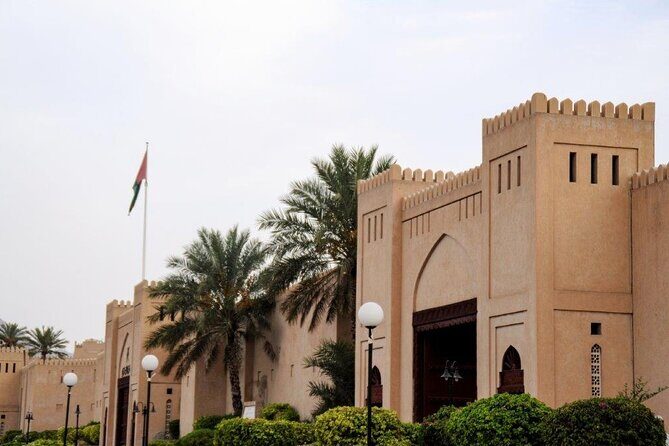 Amouage & Nizwa Full-Day Tour: Fort, Souq & Barakat Al Mouz - Food and comfort: snacks, Omani coffee, and a real lunch