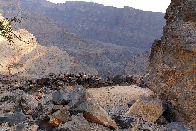 Balcony Walk of Jebal Shams (Highest Peak of Oman) - Entering Jebel Shams from Muscat: the early start that makes sense