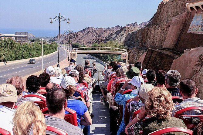 Big Bus Muscat Hop-On Hop-Off Tour - Stop 2: Al Farahidi Street for churches and temples