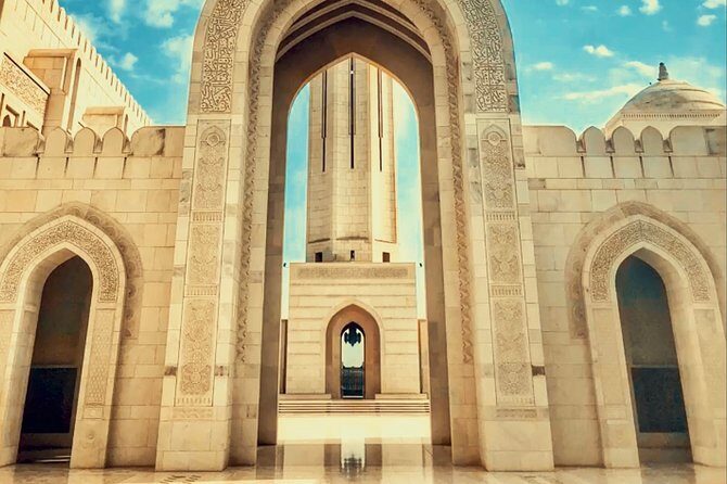Discover Muscat: Group City Tour - Bait Al Zubair museum: private collection, public foundation