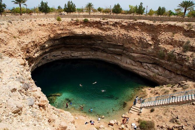 Discover the South and Wadi Shab from Muscat - Entering Wadi Shab: Pools, the Cave Path, and the Reality Check