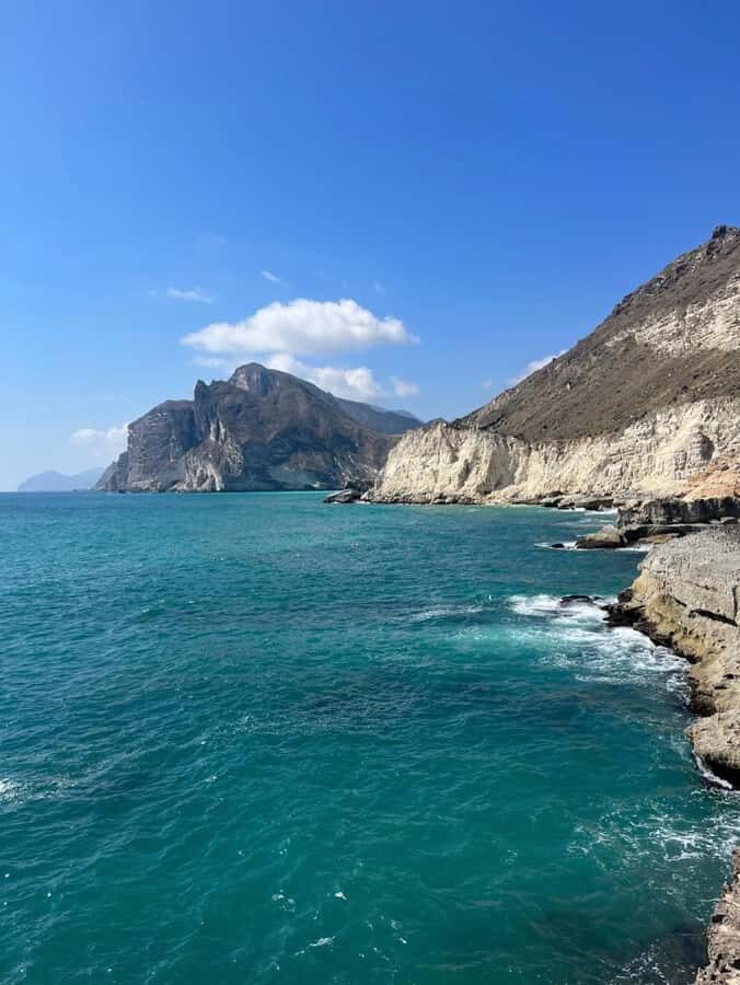 Elite Private Full Day Tour - Salalah Main Attractions - Salalah in One Day: How This Private 4WD Loop Works