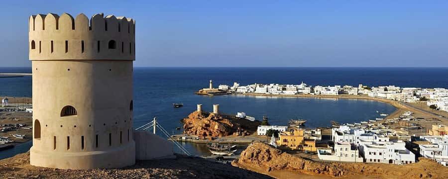 From Muscat: 4-Day Oman Highlights Tour - From Wadi Bani Awf to Jebel Shams: the off-road drive is part of the story