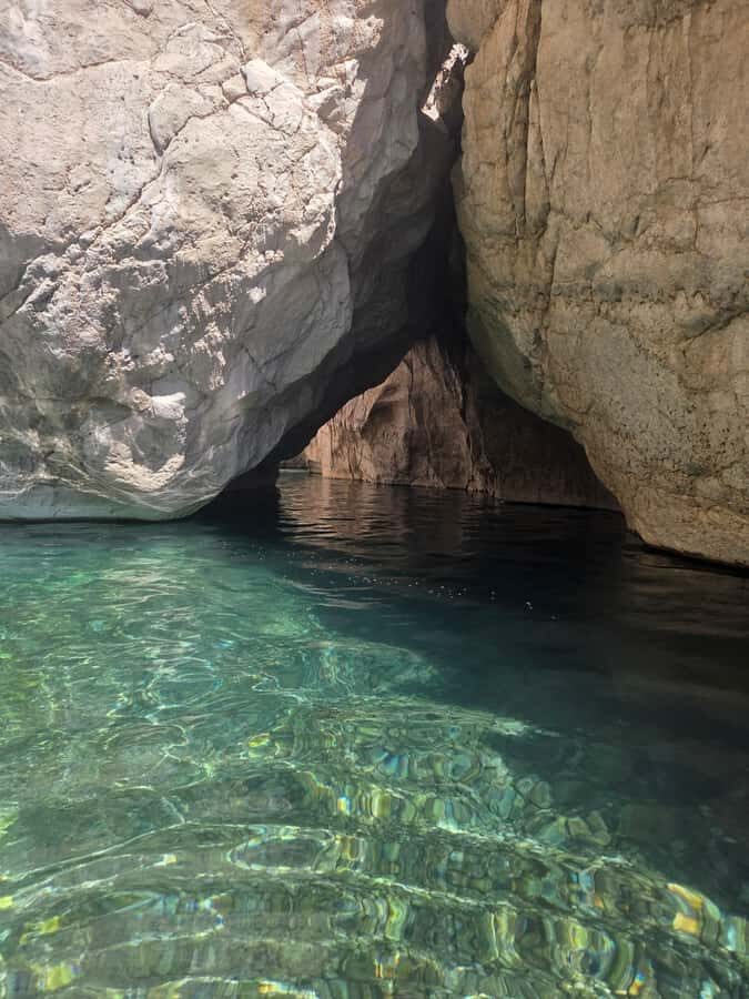 From Muscat: Desert and Wadi Bani Khalid Oasis Full-Day Tour - Wadi Bani Khalid: where the cool water changes the whole mood