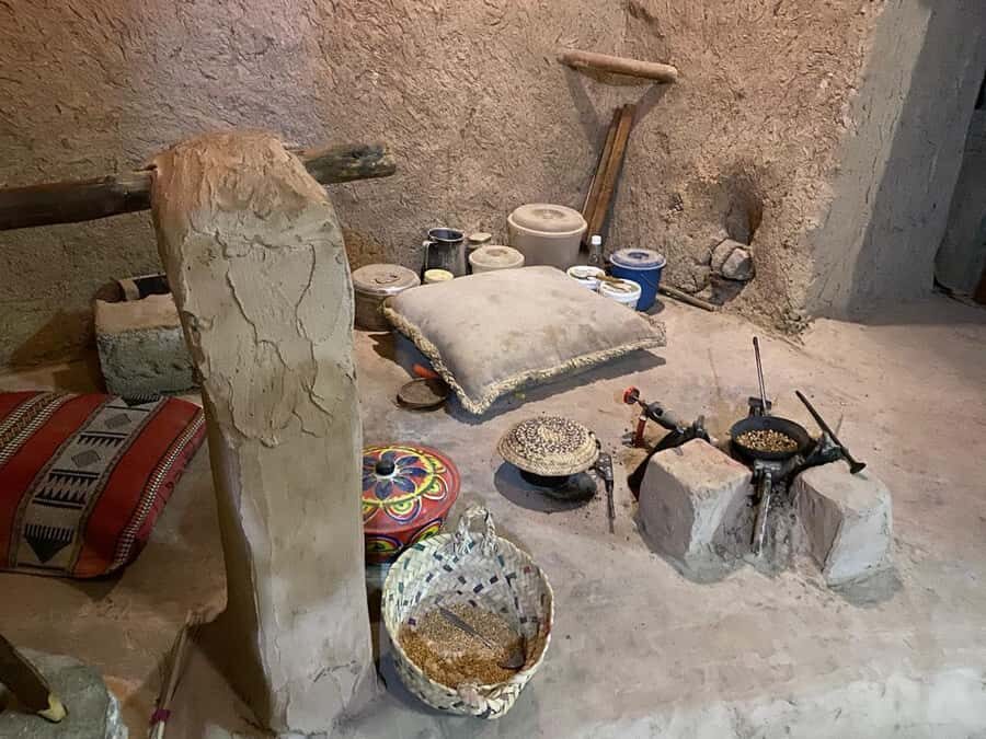 From Muscat: Nizwa and Oman's Historical Gems Tour - Option 1 on Fridays: Nizwa market energy and Al Hamra mudbrick charm
