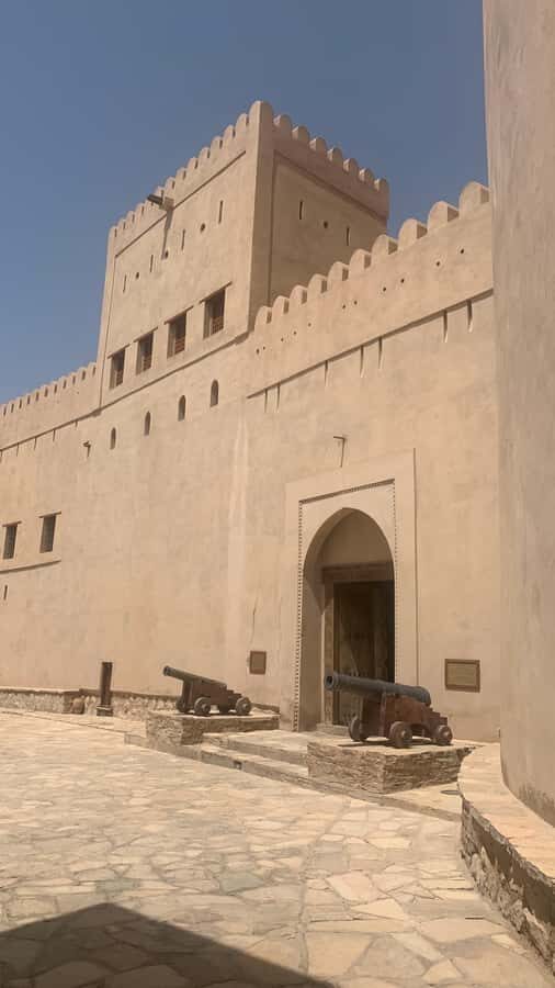From Muscat: Private Nizwa and Jabel Akhdar-Shams with Lunch - Jebel Shams near 3100m: the highest-feeling option
