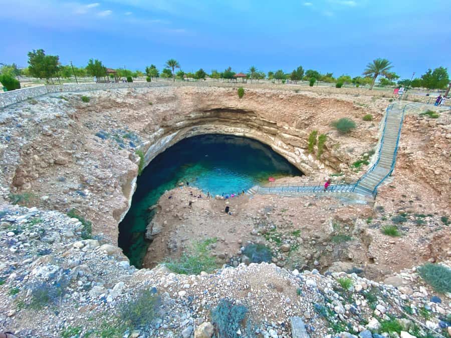 From Muscat: Wadi Shab & Bimmah Sinkhole Full-Day Tour - The Muscat-to-Wadi drive: plan for the long scenic stretch