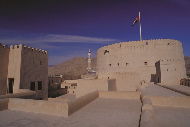 Full-Day Grand Canyon and Nizwa Tour by 4x4 - Morning Pickup from Muscat and How the 4x4 Ride Feels