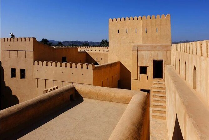 Full-day private tour- Nizwa and Jabal Akhdar - Scenic Drive into the Green Mountain: Where the Air Changes