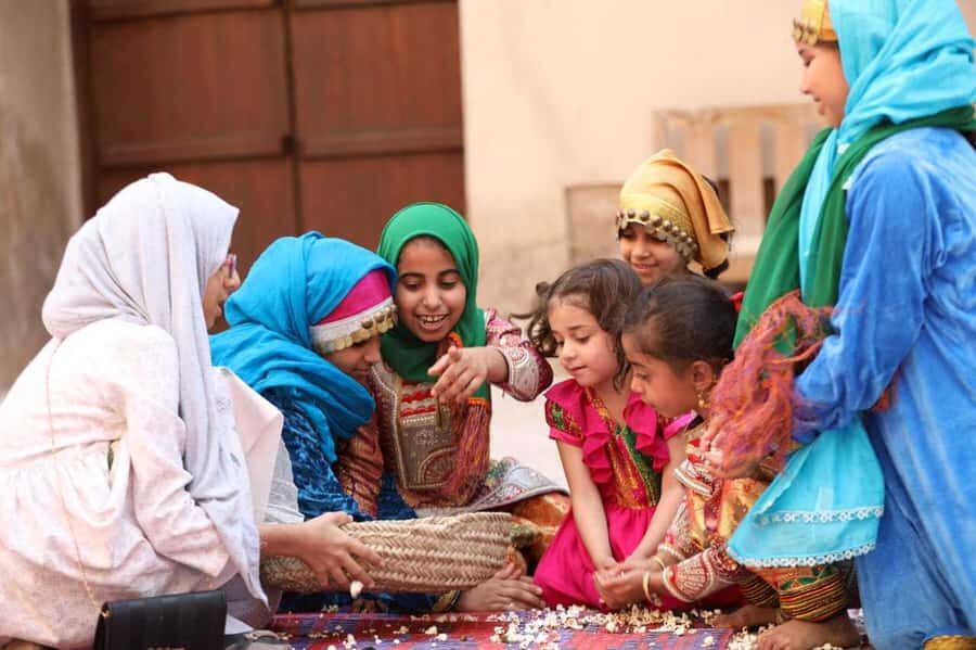 Full-Day Tour in Oman: Enchanting Forts of Nizwa and Jabreen - Comfort and accessibility: who this works for