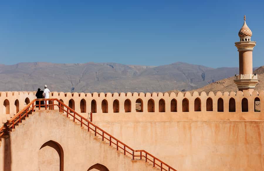 Full-Day Tour in Oman: Enchanting Forts of Nizwa and Jabreen - From Muscat into the Hajar Mountains: road time that isn’t wasted