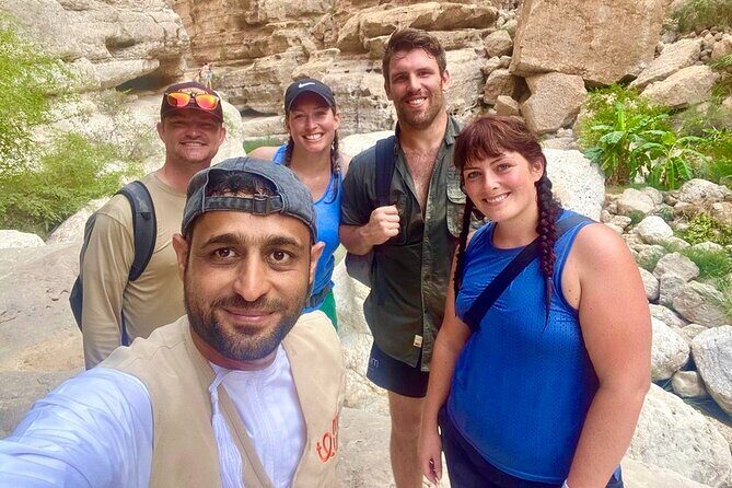 Full Day Tour in Wadi Shab - Wadi Shab’s Hook: Why This Day Feels Like Two Trips