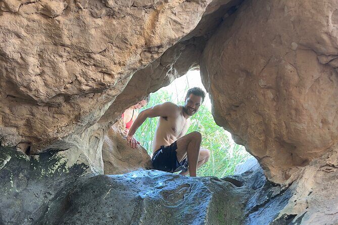 Full Day Wadi Shab And Bimah Sinkhole with Pick Up Included - Who This Tour Suits Best (and Who Might Feel It’s Too Much)