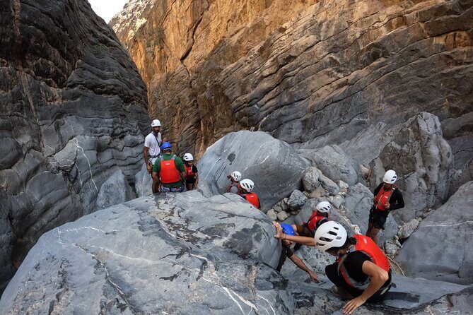 Half Day - Snake Canyon Adventure Tour in Jebel Shams - What to bring: your canyon-proof checklist