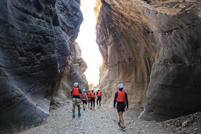 Half Day - Snake Canyon Adventure Tour in Jebel Shams - Bald Sayt meeting point: what your start day looks like