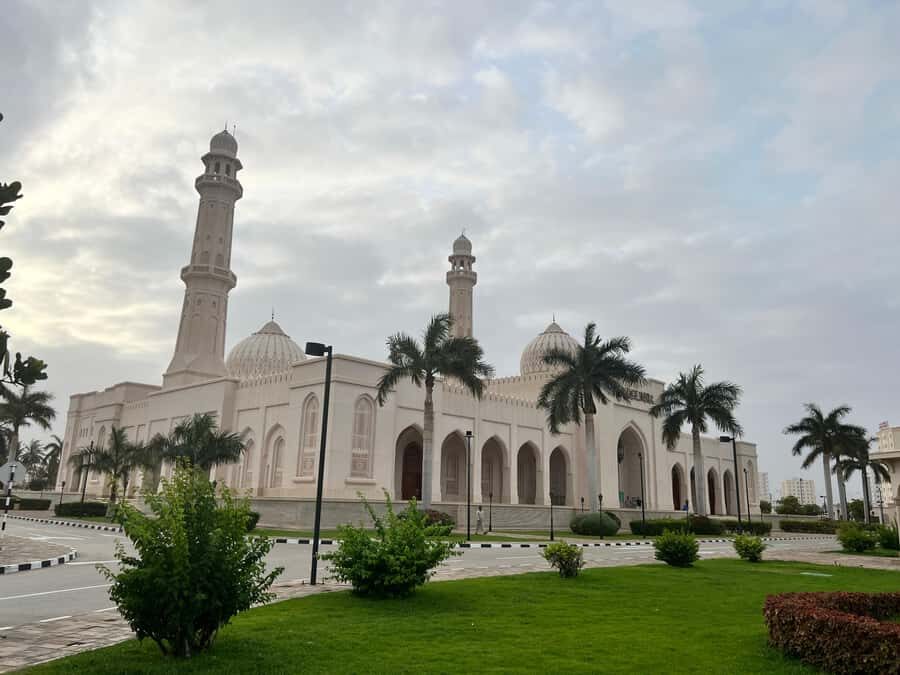 Historical Salalah City Tour with Culture, Food & Shopping - Haffa Souq (Souq Al hisn): frankincense, bakhur, and the art of shopping smart