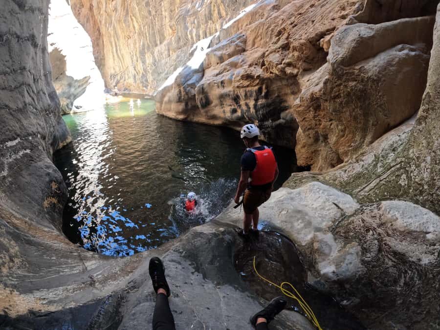 Jebel Shams: Full Day Adventure Tour through Snake Canyon - Why Snake Canyon feels like a natural waterpark