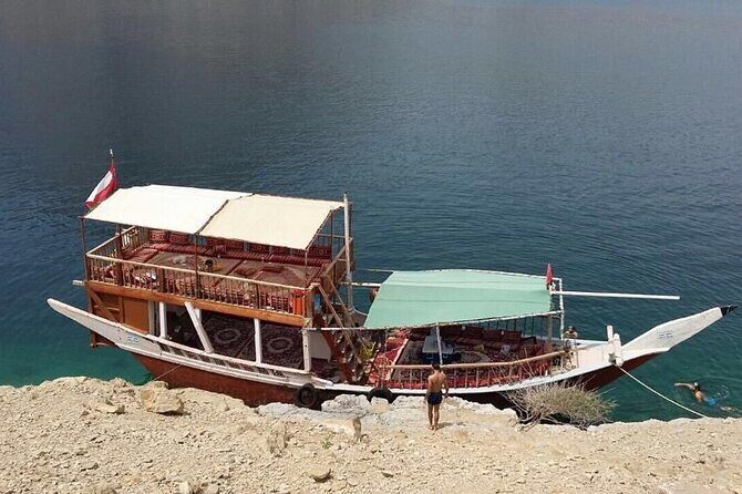 Khasab Dhow Cruise To Musandam Fjords With Lunch Onboard - The dhow itself: why the boat feels like part of the experience