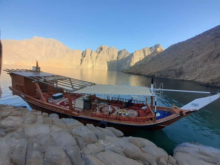 Khasab: Dhow Cruise with Lunch, Dolphin Watching& Snorkeling - Seebi Island snorkeling: a second chance to get it right
