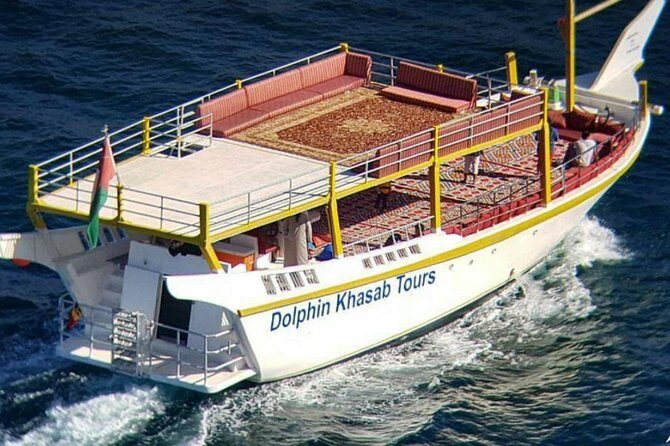 Khasab Musandam Full day dhow cruise - Crew and comfort: the little details that affect your day