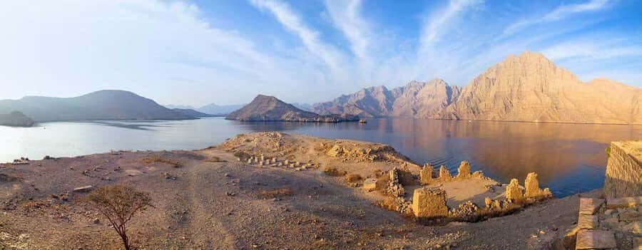 Khasab Musandam |Telegraph Island |Dhow Cruise | Dolphins - Who should book this dhow cruise in Musandam?