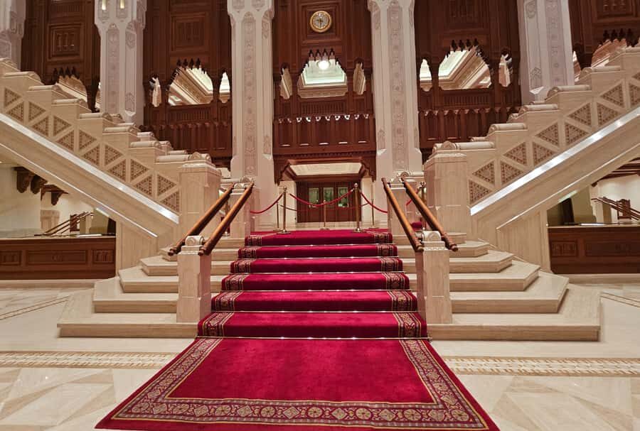 Muscat City Tour: Discover Oman's Capital in Half a Day - Meeting point and getting to the sites without stress