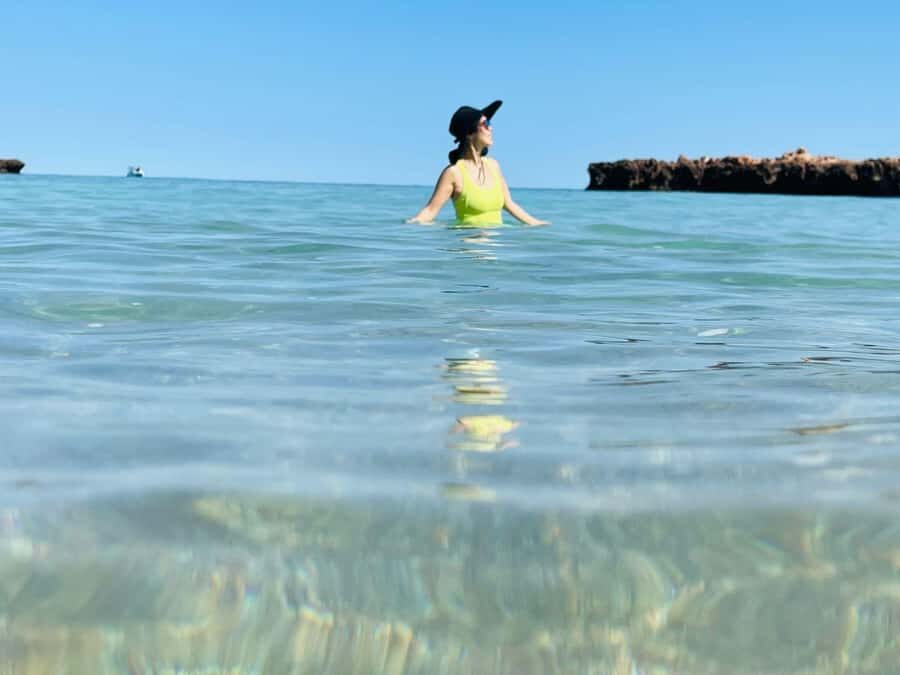Muscat: Daymaniat Islands Snorkeling Trip with Brunch - Guide-captain personalities: who you might sail with