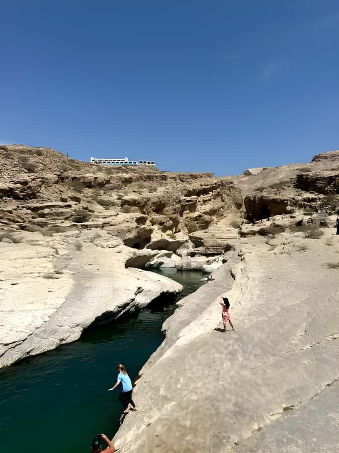 Muscat: Desert & Wadi Bani Khalid Tour with Quad Bike Option - Lunch at a local café: simple, filling value