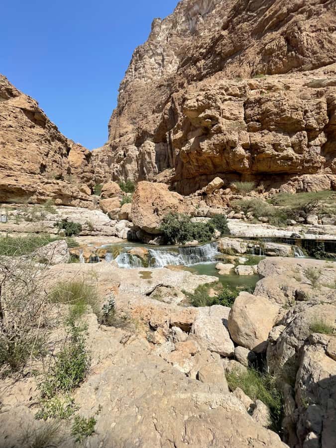 Muscat: Full-Day Wadi Shab & Bimmah Sinkhole Private Tour - Bimmah Sinkhole: Turquoise Water, Sun Time, and Snorkel Access