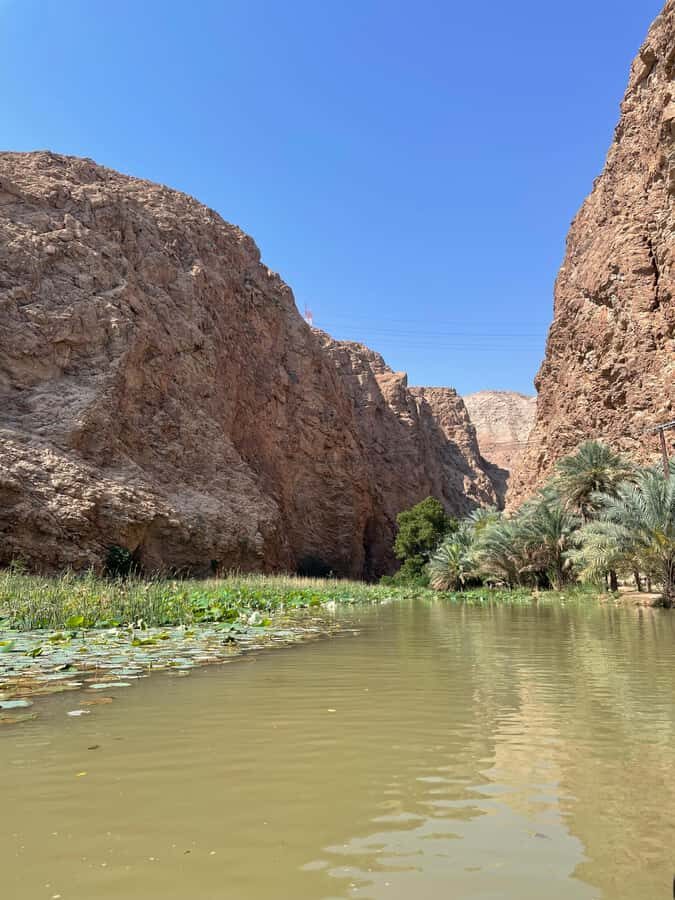 Muscat: Full-Day Wadi Shab & Bimmah Sinkhole Private Tour - Gear Checklist That Actually Helps in Wadi Shab