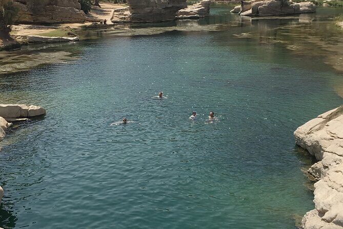 Muscat: Half-Day Muscat Private City Tour With Pickup/ Drop off - Al Alam Palace and the view rhythm near the old waterfront