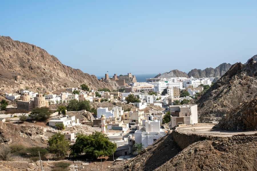 Muscat: Night Tour 4 Hours - Al-Mirani Fort stop: more atmosphere, less pressure