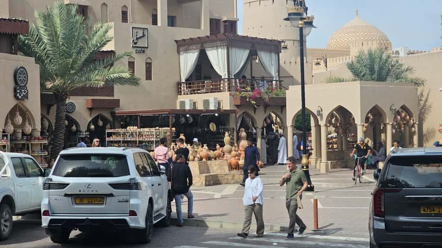 Muscat: Nizwa, Birkat Al Mouz & Oman Across Ages Museum - Nizwa Souq: what to buy, and how to not get overwhelmed