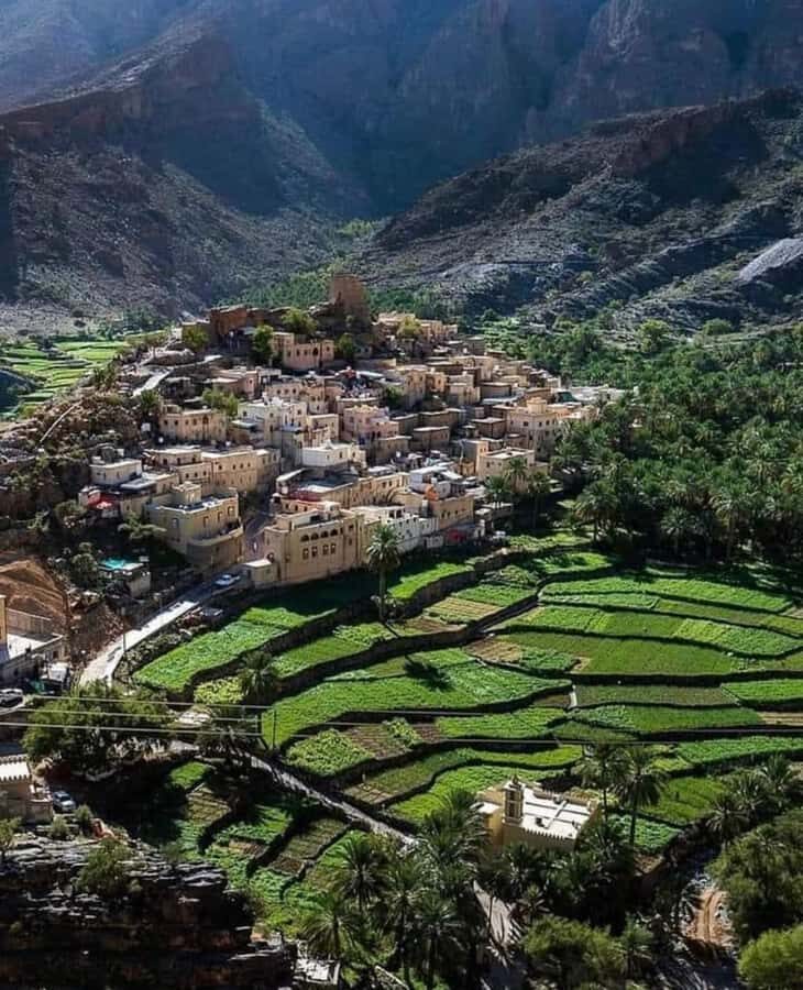 Muscat Oman Grand Canyon, Jebel Shams & Nizwa - Jebel Shams (Sun Mountain) and Wadi Ghul: your Grand Canyon-style payoff