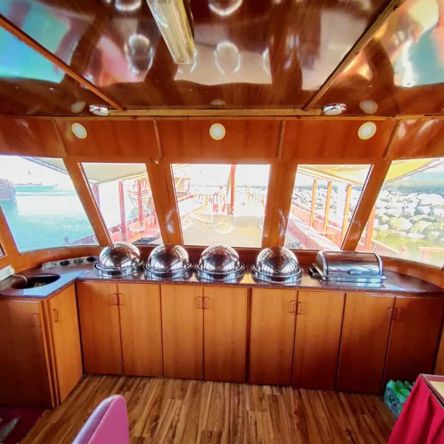 Muscat: Omani Traditional Dhow Sunset Cruise - Al Bustan Palace photo stop: why it’s worth a quick pause