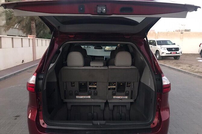 Muscat : Private Transfer from Muscat to Dubai - The ride setup: private comfort for a group of up to four