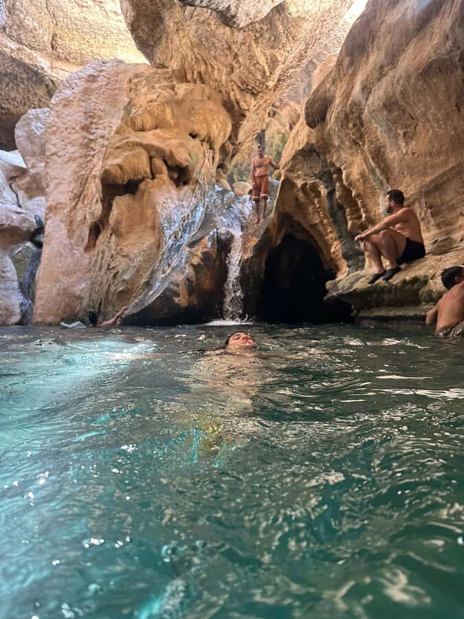 Muscat: Wadi Shab & Bimmah Sinkhole Tour with Pickup & Lunch - What to Bring (So You Don’t Spend the Best Moments Worrying)