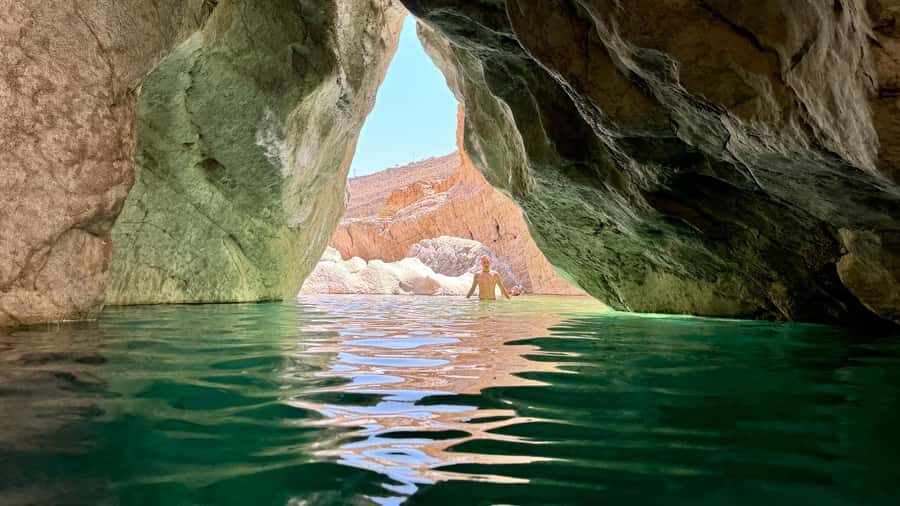 Muscat: Wahiba Desert and Wadi Bani Khalid Guided Group Tour - How the different tour options change your day (and your mood)
