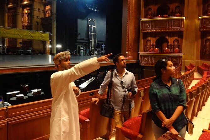 Mystical Muscat - A half-day plan that saves you from Muscat taxi math