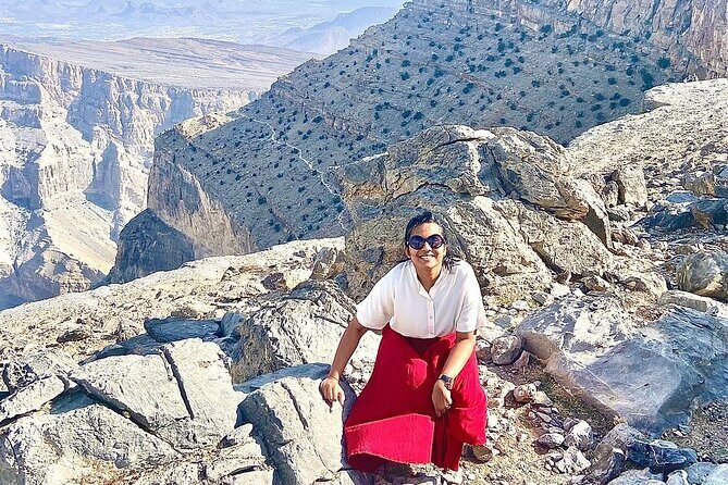Nizwa Fort-Nizwa Souq-Misfah Al Arbyeen-Jebel Shams - Private Full Day Tour - The Driving Reality: Why the Guide and Vehicle Matter