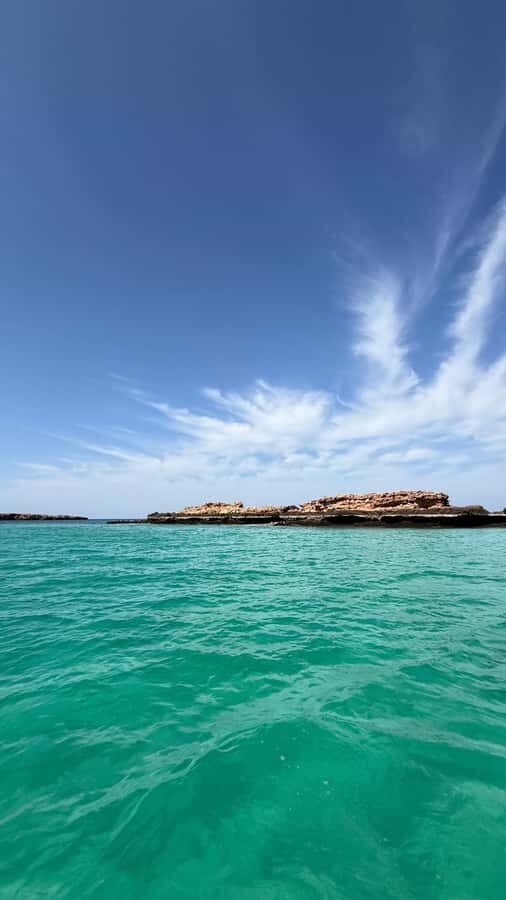 Oman: Daymaniyat Islands Visit and Snorkeling - Daymaniyat Islands snorkeling from Almouj Marina: what it feels like