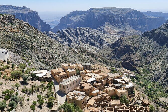 Private Day-Tour in Nizwa and Jebel Akhdar - Private 4x4 day: what you’re really paying for