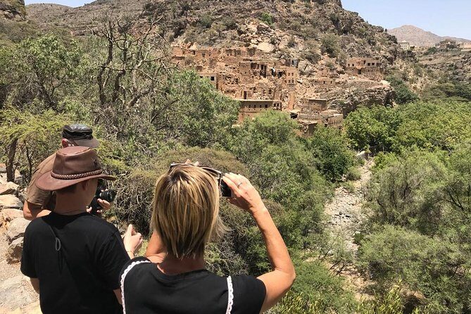 Private Day Trip to Nizwa, Jabal Akhdar (Green Mountain) & Birkat Al Moz - Jabal Akhdar (Green Mountain): Terraces, Fruits, and Village-Wadi Walking