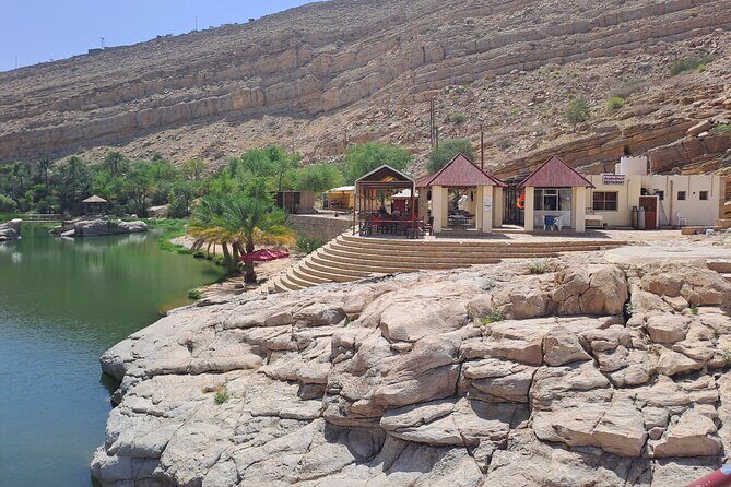 Private Desert and Wadi Tour in Oman - The guide experience with Nasser: safety, stories, and helpful choices