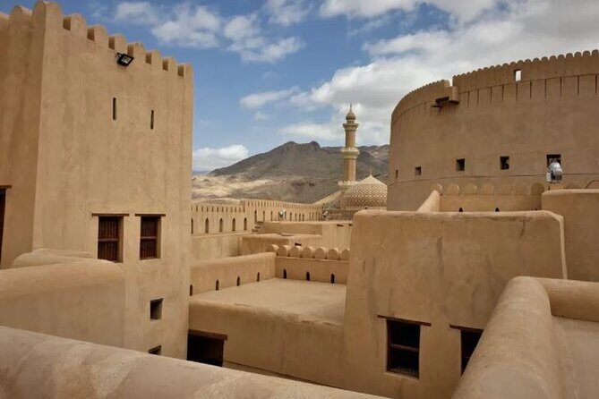 Private Full Day Historical Trip in Oman - Stop 5: Birkat Al Mouz viewpoint, then back to Muscat