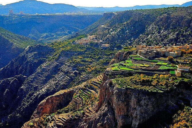 Private Full-Day Jebel Akhdar-Al Suwjara Village Tour - Birkat Al Mouz: ruins and the approach to the mountain life